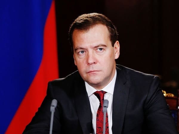 Dmitrij Medvedev Prizval Uprostit Poryadok Privlecheniya Trudovyh Migrantov