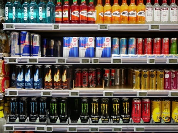V Gosdume RF Podderzhali Proekt O Shtrafax Za Prodazhu Energetikov Detyam