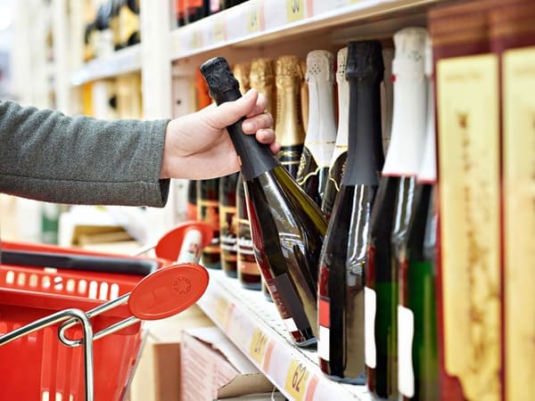 V Rossii Mogut Zapretit Prodazhu Alkogolya Po Voskresenyam