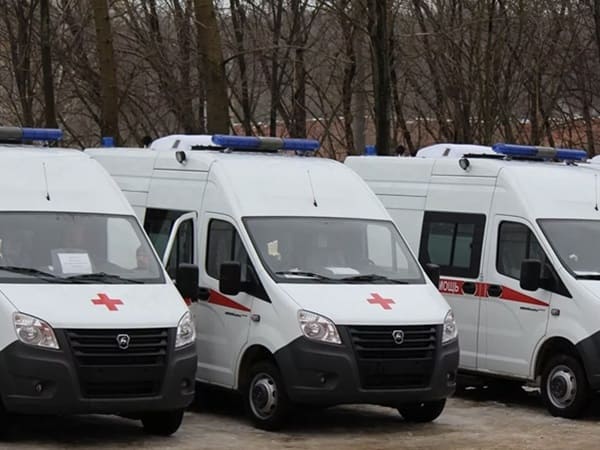 Gosduma RF Rassmotrit Proekt O Lishenii Voditelskih Prav Na 2 Goda Esli Voditel Ne Ustupil Dorogu Skoroj Pomoshchi