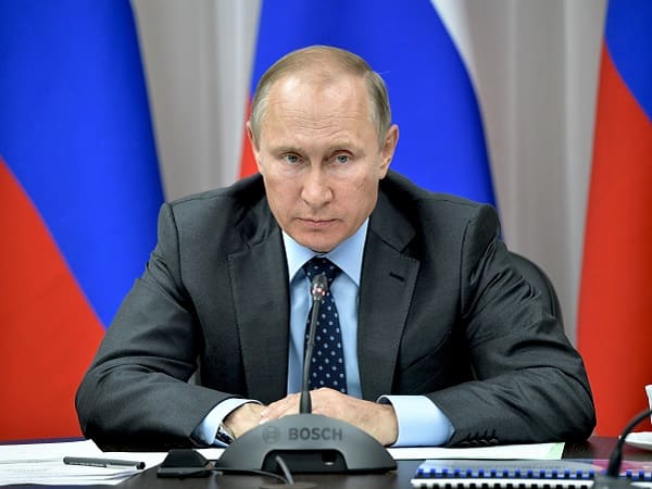 Vladimir Putin Otklonil Zakon O Fejkah V SMI