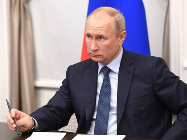Prezident RF Poruchil Razrabotat Dopolnitelnuyu Zashchitu Ot Moshennikov
