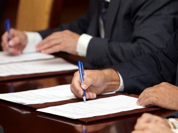 Zarubezhnye Kompanii Priostanovili Process Prodazhi Svoih Aktivov V Rossii