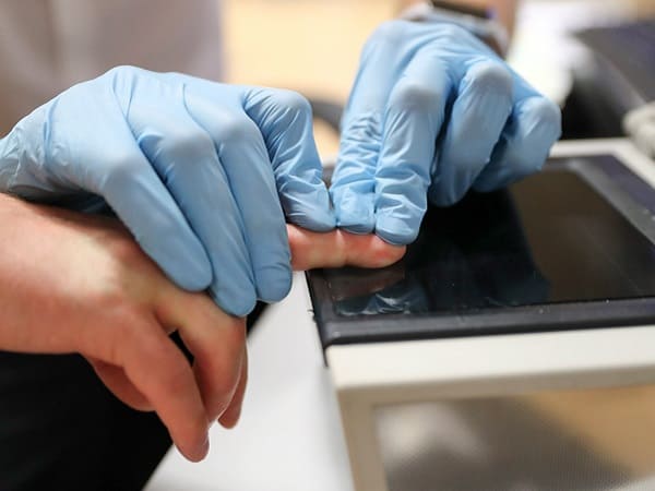 V Rossii Nachalsya Eksperiment Po Sboru Biometricheskih Dannyh U Inostrancev